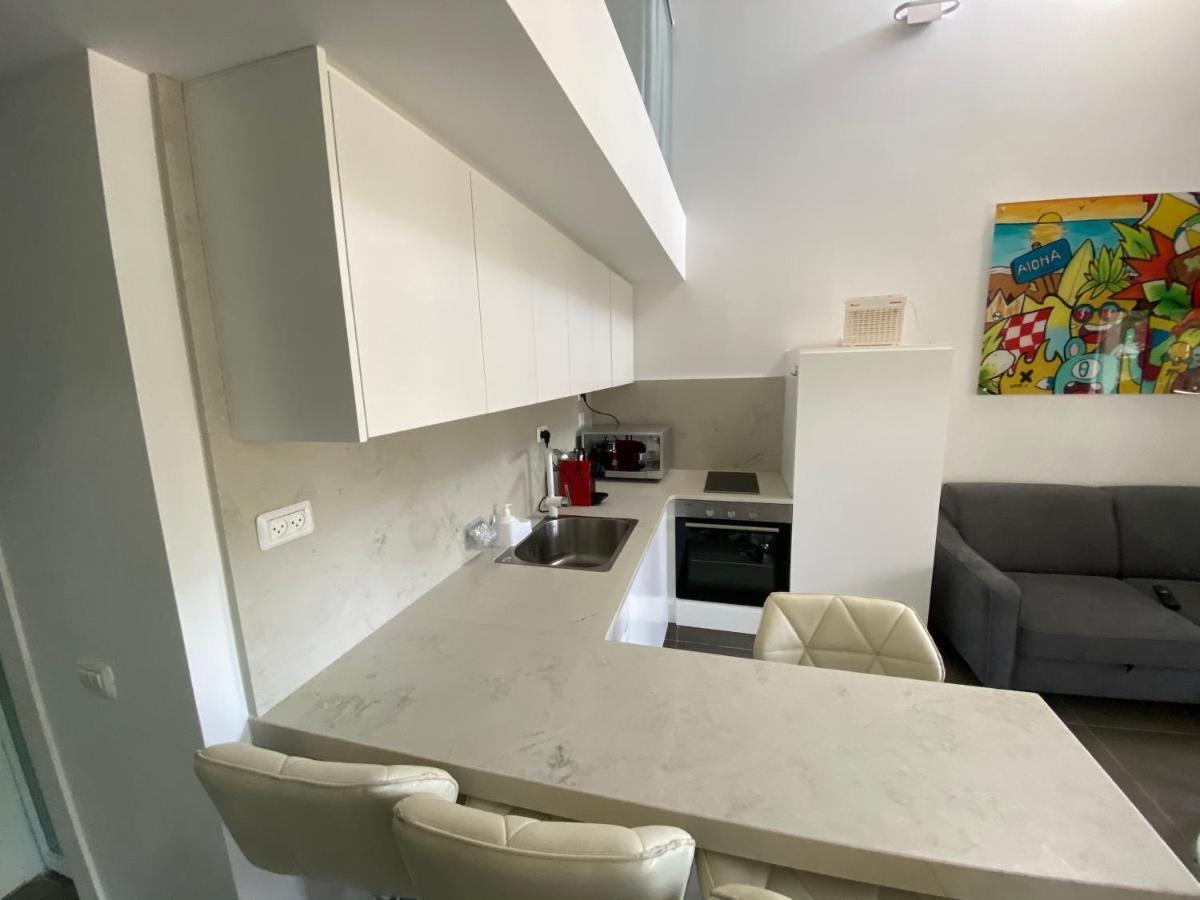Royal רויאל פארק Apartment